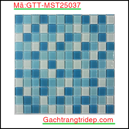 Gach-mosaic-thuy-tinh-chip-25x25x4mm-3-mau-hon-hop-GTT-MST25037