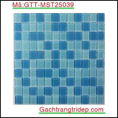 Gach-mosaic-thuy-tinh-chip-25x25x4mm-3-mau-hon-hop-GTT-MST25039