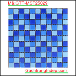 Gach-mosaic-thuy-tinh-chip-25x25x4mm-mau-xanh-hon-hop-GTT-MST25029