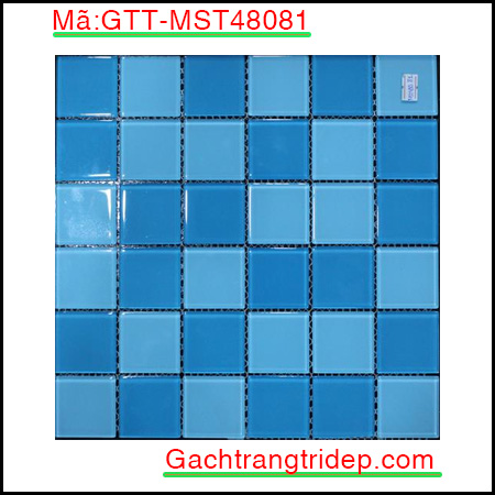 Gach-mosaic-thuy-tinh-chip-48x48x4mm-3-mau-hon-hop-GTT-MST48081