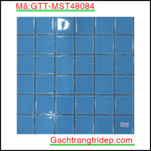 Gach-mosaic-thuy-tinh-chip-48x48x4mm-3-mau-hon-hop-GTT-MST48084