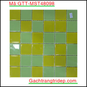 Gach-mosaic-thuy-tinh-chip-48x48x4mm-3-mau-hon-hop-GTT-MST48098